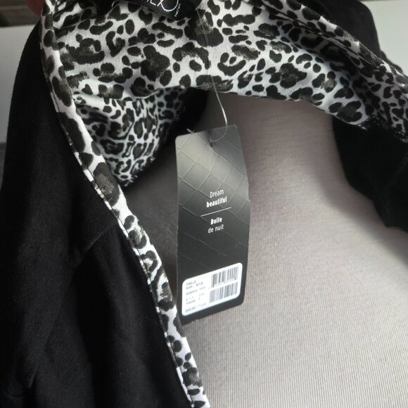 OGIO Black Robe with Leopard Trim – Size 1X – NWT ($50 Retail) - Picture 2 of 3
